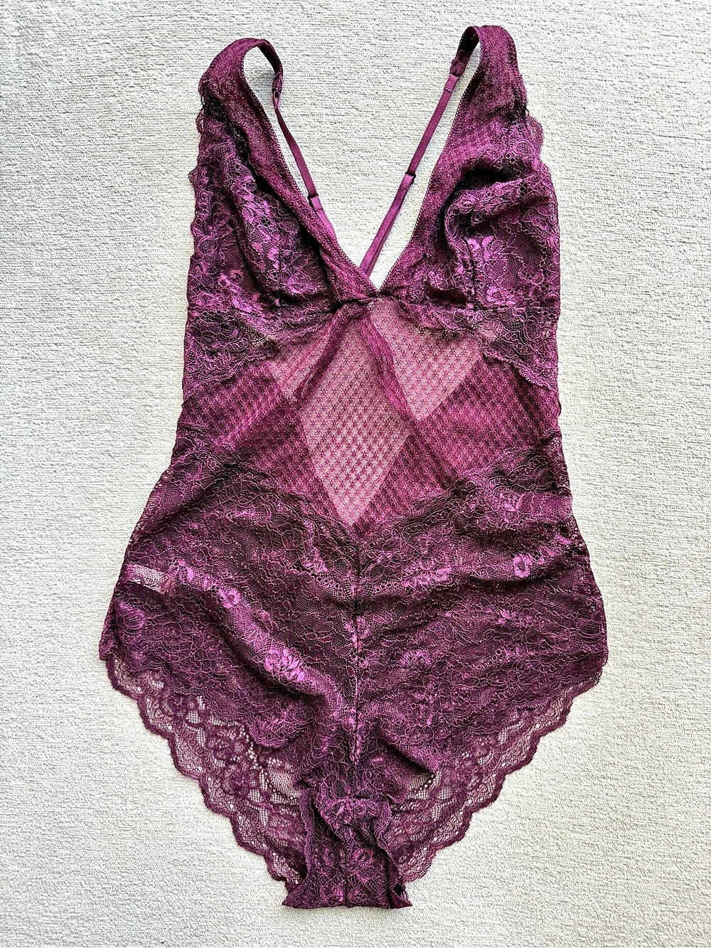 La Vie En Rose Lace Bodysuit in Purple - size Medium